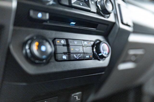 2018 Ford F-350 4x4 Crew Cab XLT Longbox Diesel BCam Red Deer AB