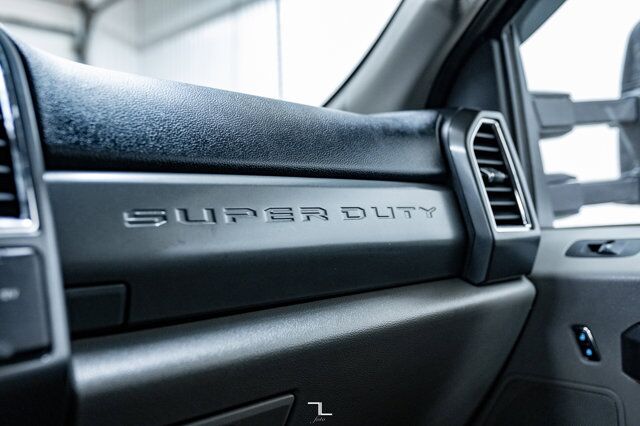 2018 Ford F-350 4x4 Crew Cab XLT Longbox Diesel BCam Red Deer AB