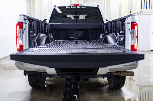 2018 Ford F-350 4x4 Crew Cab XLT Longbox Diesel BCam Red Deer AB