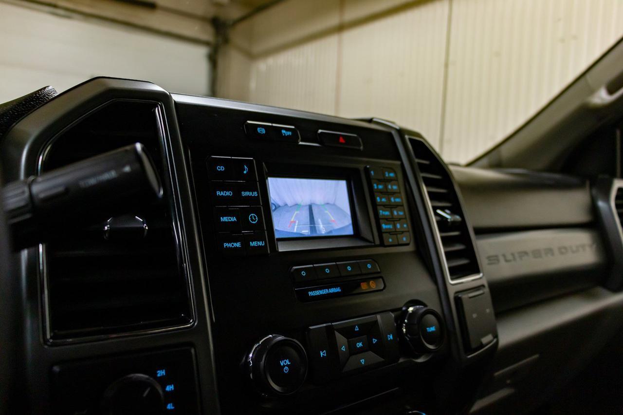 2018 Ford F-350 4x4 Crew Cab XLT Longbox Diesel Red Deer AB