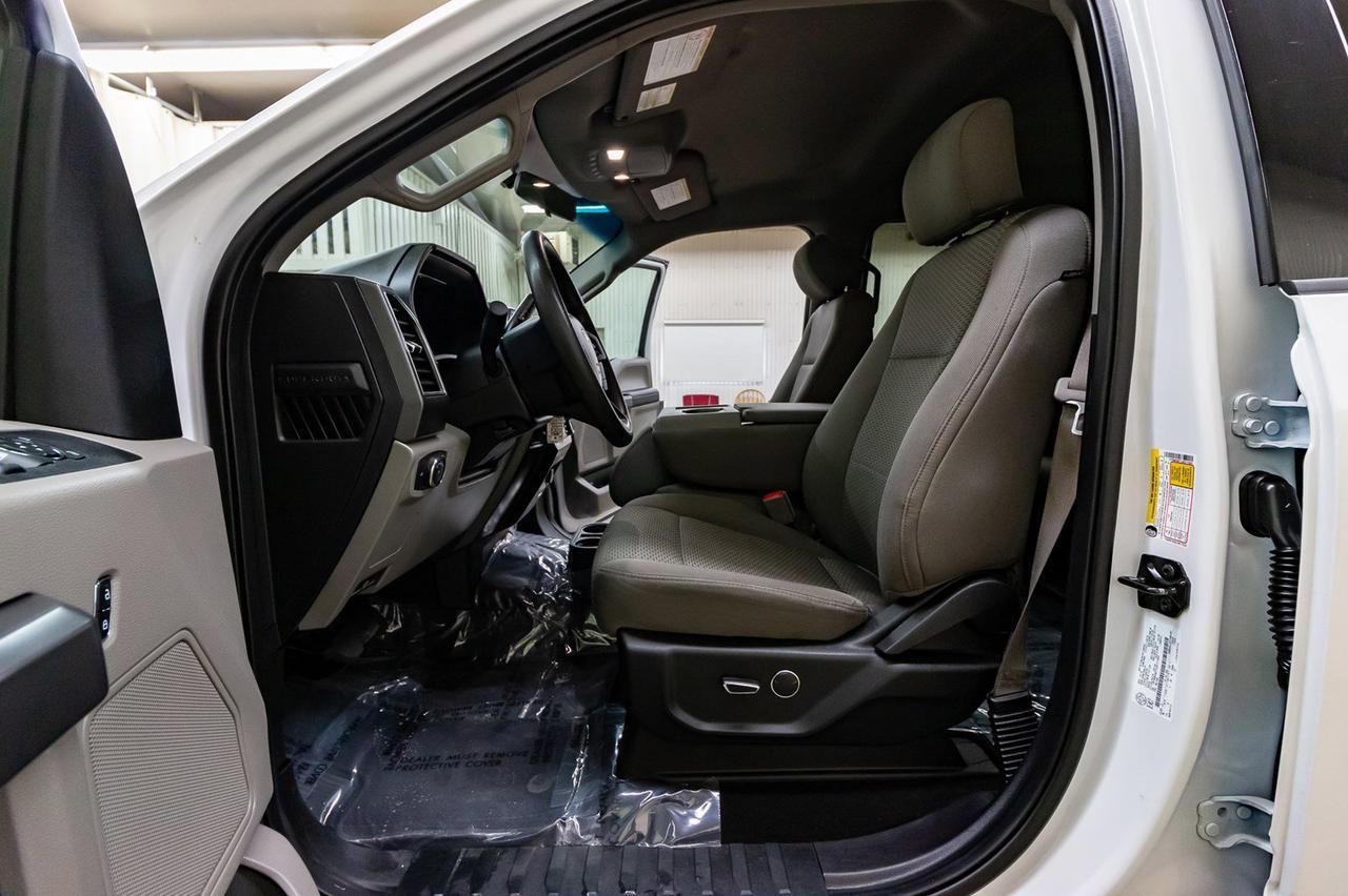 2018 Ford F-350 4x4 Crew Cab XLT Longbox Diesel Red Deer AB