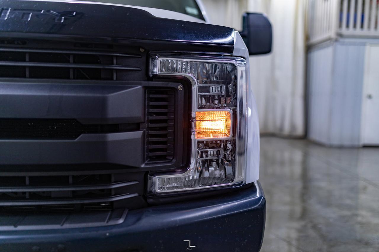 2018 Ford F-350 4x4 Reg Cab XL Longbox Diesel Red Deer AB