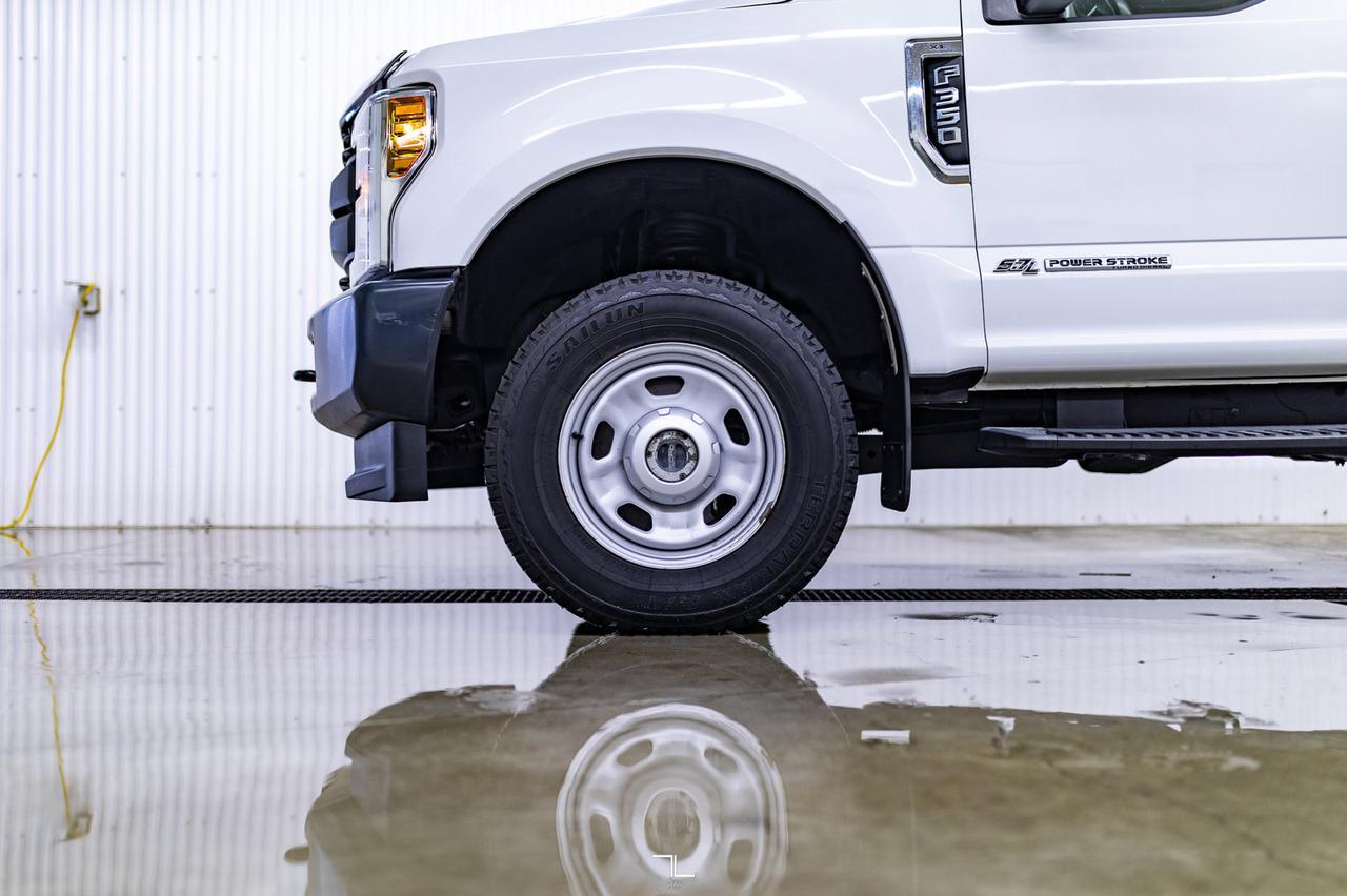 2018 Ford F-350 4x4 Reg Cab XL Longbox Diesel Red Deer AB