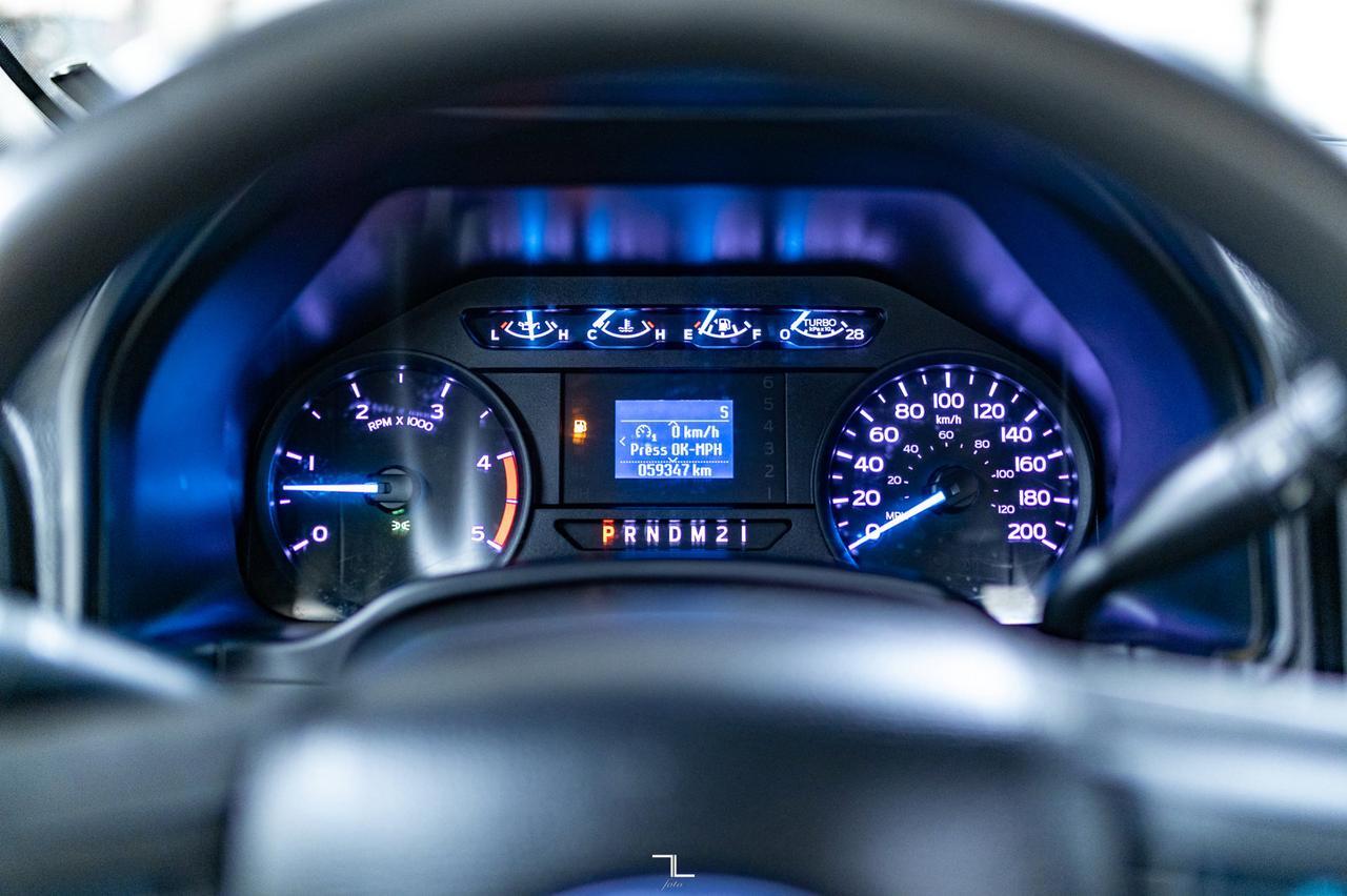 2018 Ford F-350 4x4 Reg Cab XL Longbox Diesel Red Deer AB