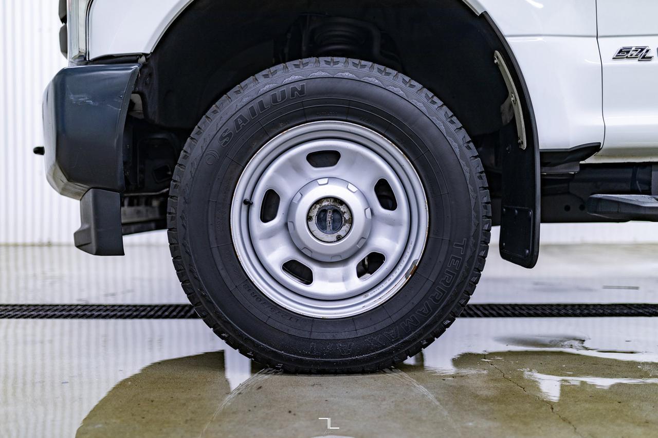 2018 Ford F-350 4x4 Reg Cab XL Longbox Diesel Red Deer AB