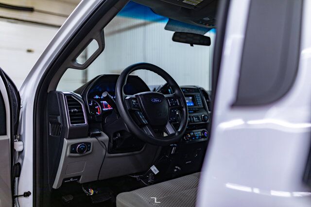 2018 Ford F-350 4x4 Reg Cab XLT Dually Deck Diesel Red Deer AB