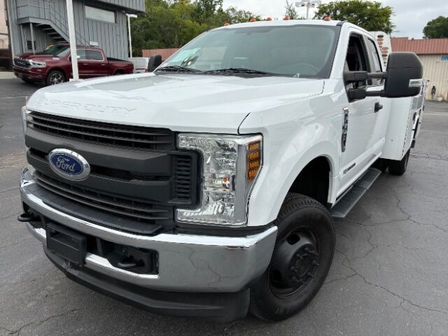 2018 Ford F-350 Chassis XL Extended Cab w/Rear Doors DRW Dallas NC