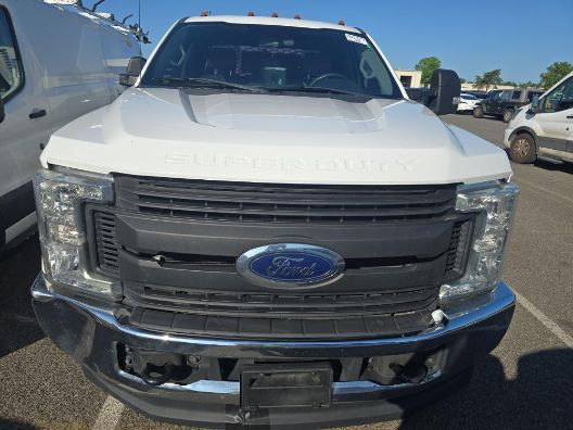 2018 Ford F-350 Chassis XL Extended Cab w/Rear Doors DRW Dallas NC