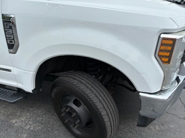 2018 Ford F-350 Chassis XL Extended Cab w/Rear Doors DRW Charlotte NC