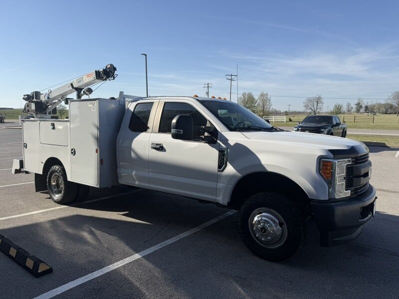 2018 Ford F-350 DRW 4x4 Utility w/ 3203 Auto Crane XL Collinsville OK
