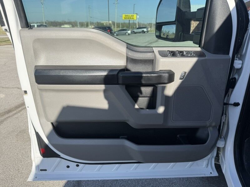 2018 Ford F-350 DRW 4x4 Utility w/ 3203 Auto Crane XL Collinsville OK