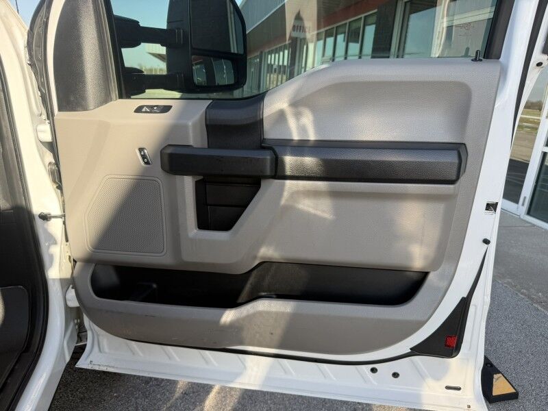 2018 Ford F-350 DRW 4x4 Utility w/ 3203 Auto Crane XL Collinsville OK