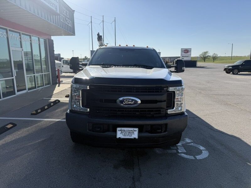 2018 Ford F-350 DRW 4x4 Utility w/ 3203 Auto Crane XL Collinsville OK