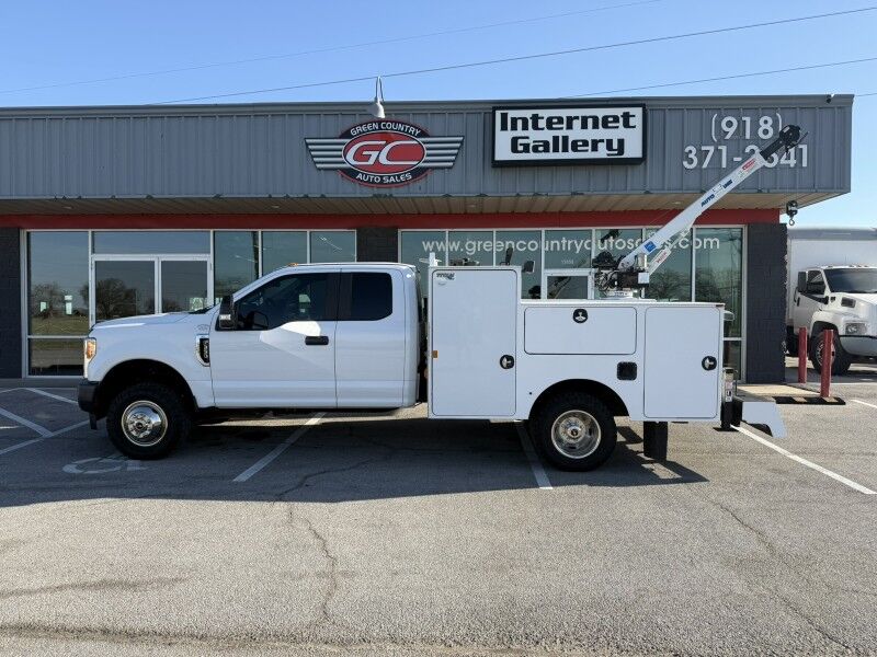 2018 Ford F-350 DRW 4x4 Utility w/ 3203 Auto Crane XL Collinsville OK