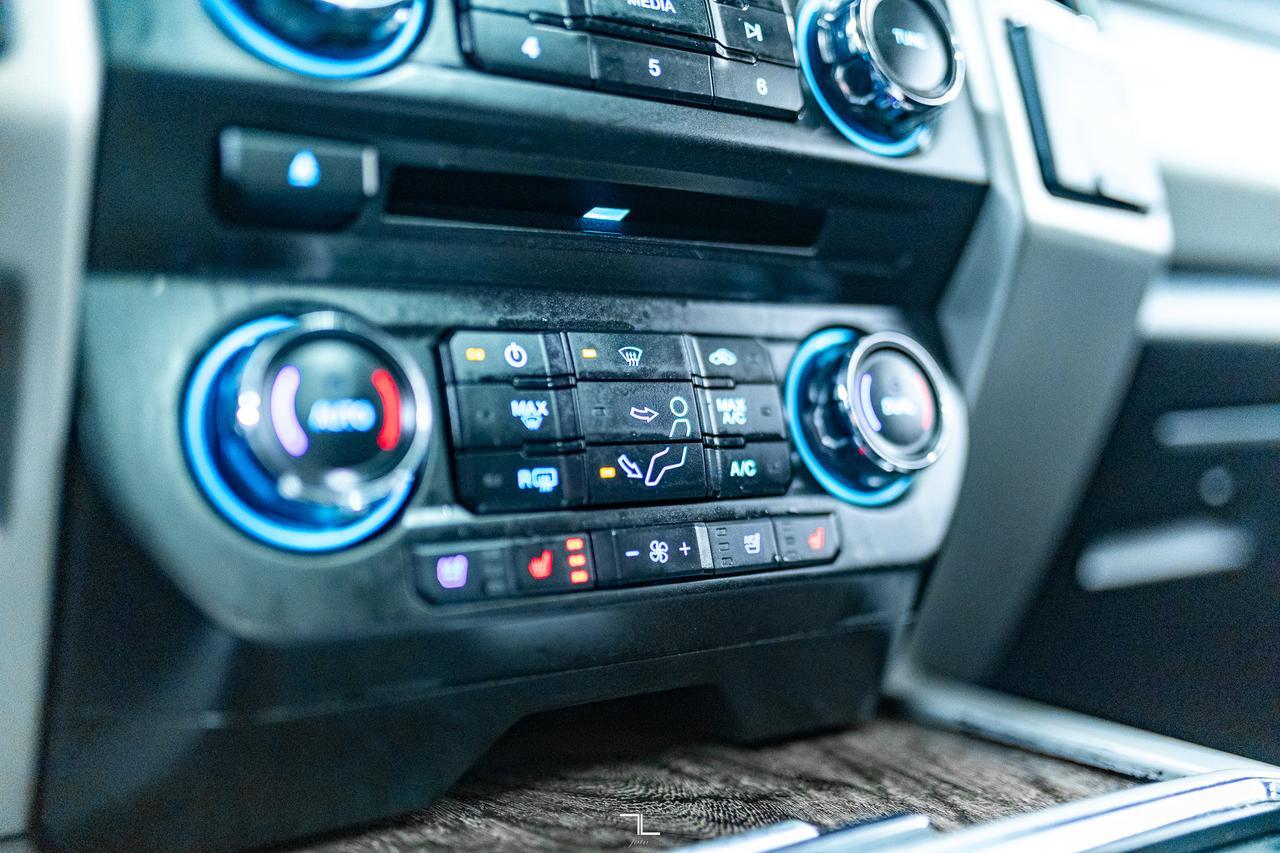 2018 Ford F-450 4x4 Crew Cab Lariat Dually Diesel Leather Roof Nav Red Deer AB