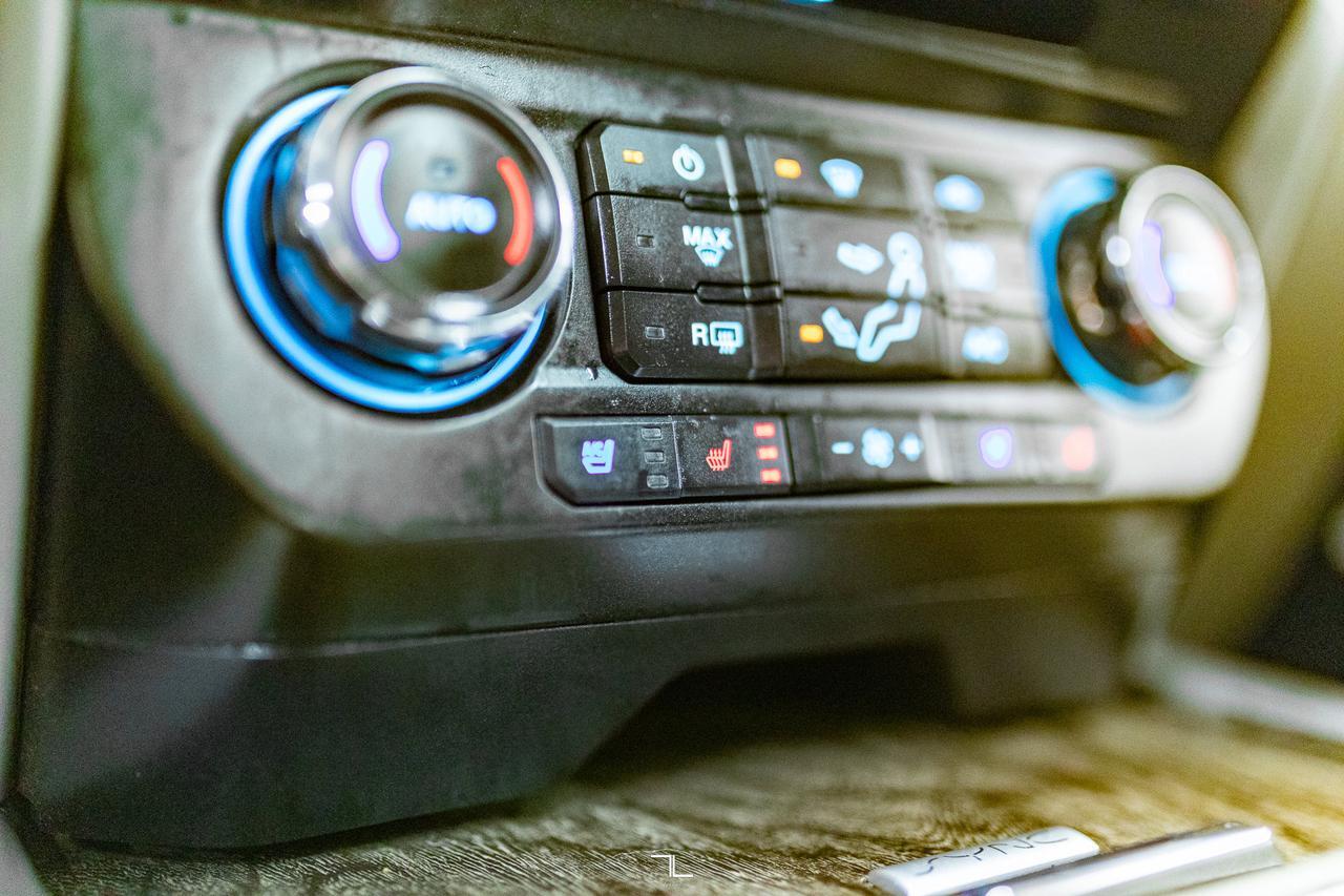 2018 Ford F-450 4x4 Crew Cab Lariat Dually Diesel Leather Roof Nav Red Deer AB