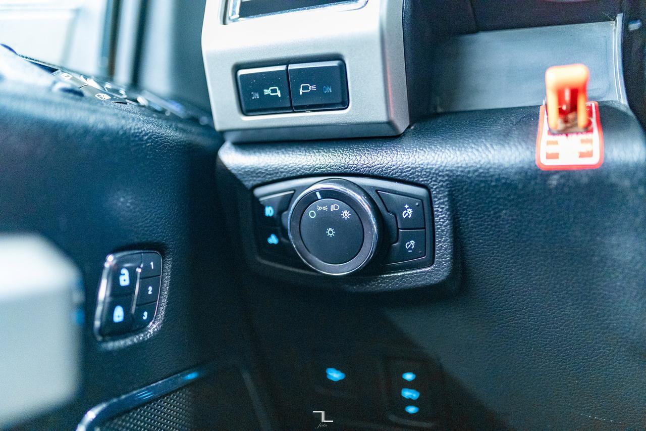 2018 Ford F-450 4x4 Crew Cab Lariat Dually Diesel Leather Roof Nav Red Deer AB