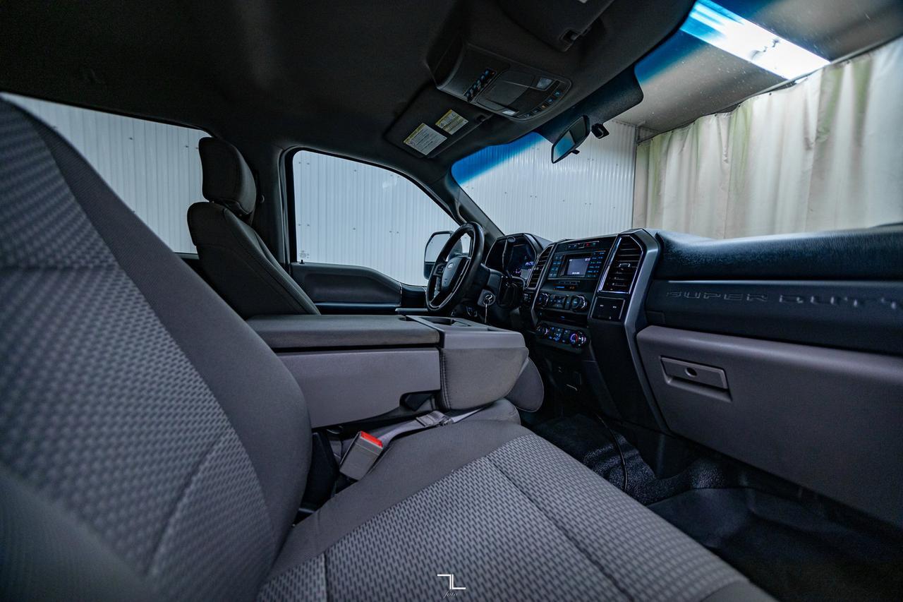 2018 Ford F-450 4x4 Crew Cab XLT Dually Diesel BCam Red Deer AB