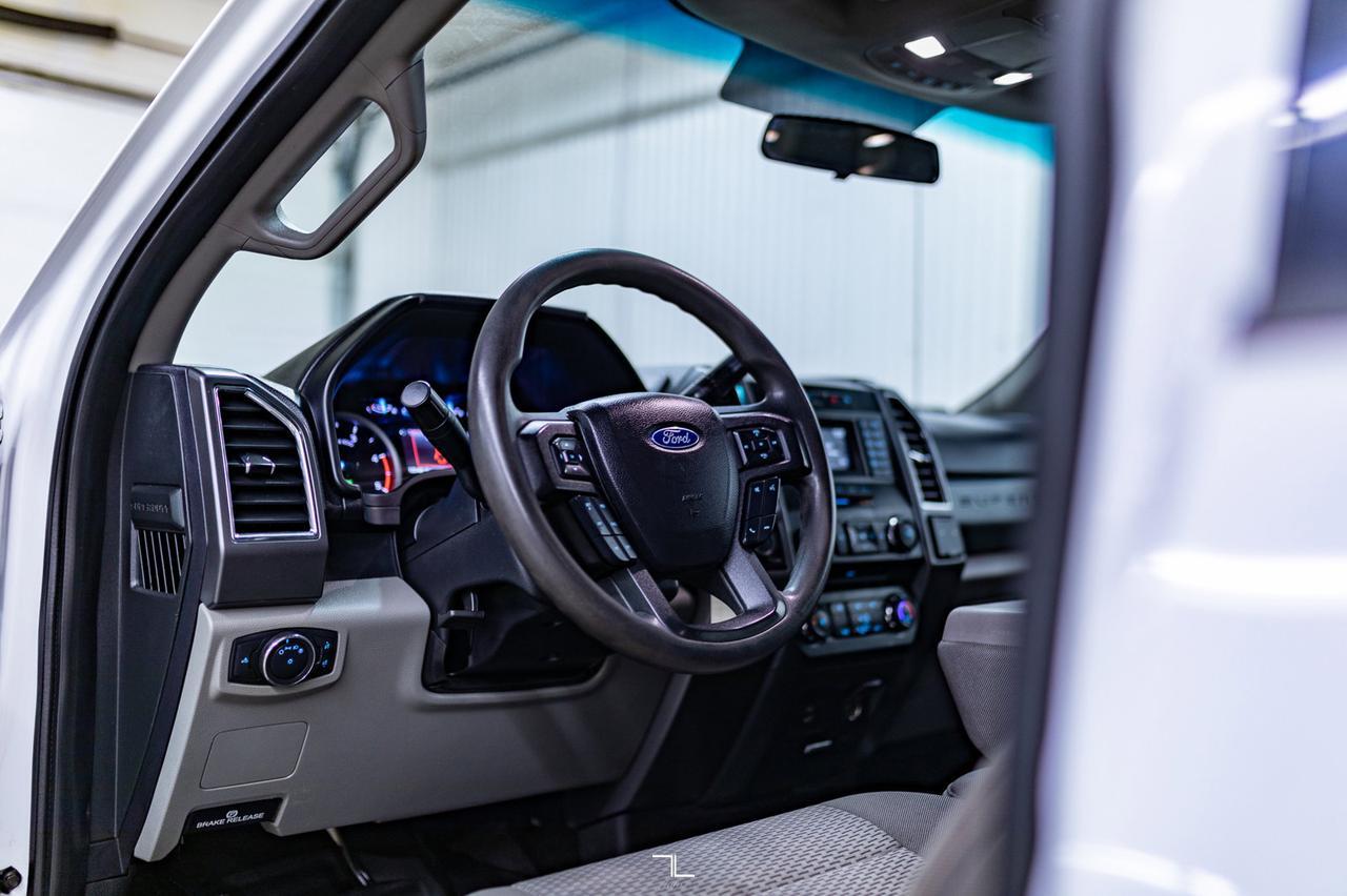 2018 Ford F-450 4x4 Crew Cab XLT Dually Diesel Red Deer AB