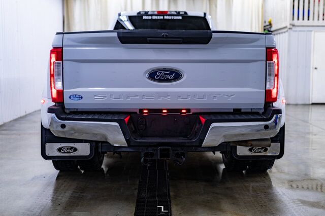 2018 Ford F-450 4x4 Crew Cab XLT Dually Diesel Red Deer AB