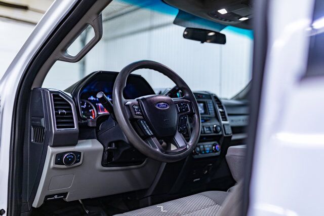 2018 Ford F-450 4x4 Crew Cab XLT Dually Diesel Red Deer AB