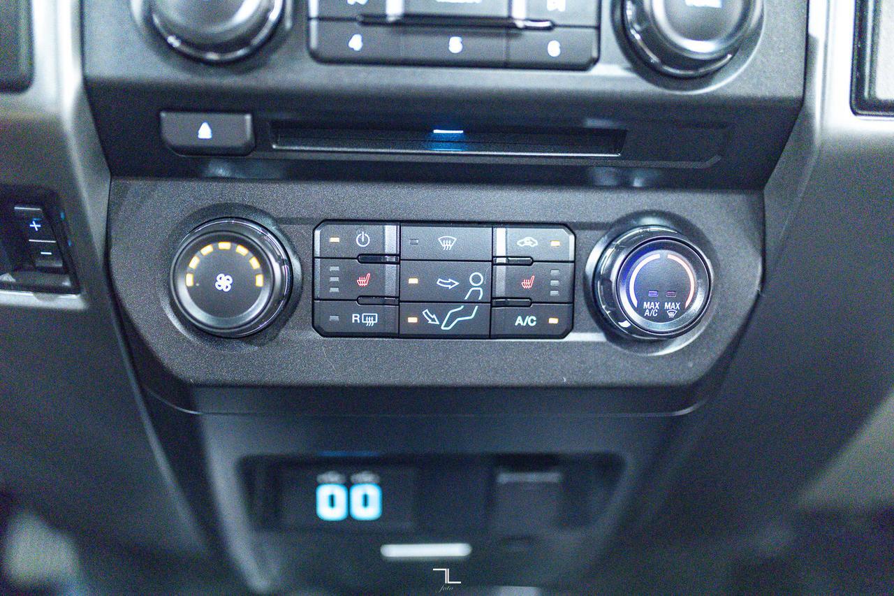 2018 Ford F-450 4x4 Crew Cab XLT FX4 Dually Diesel Nav BCam Red Deer AB