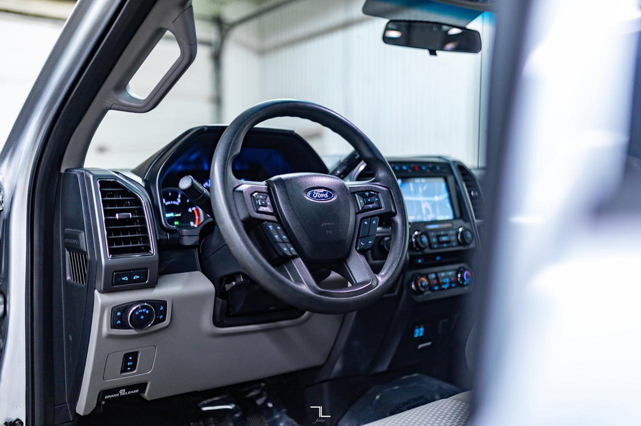 2018 Ford F-450 4x4 Crew Cab XLT FX4 Dually Diesel Nav BCam Red Deer AB