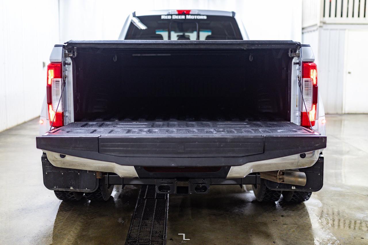 2018 Ford F-450 4x4 Crew Cab XLT FX4 Dually Diesel Nav BCam Red Deer AB