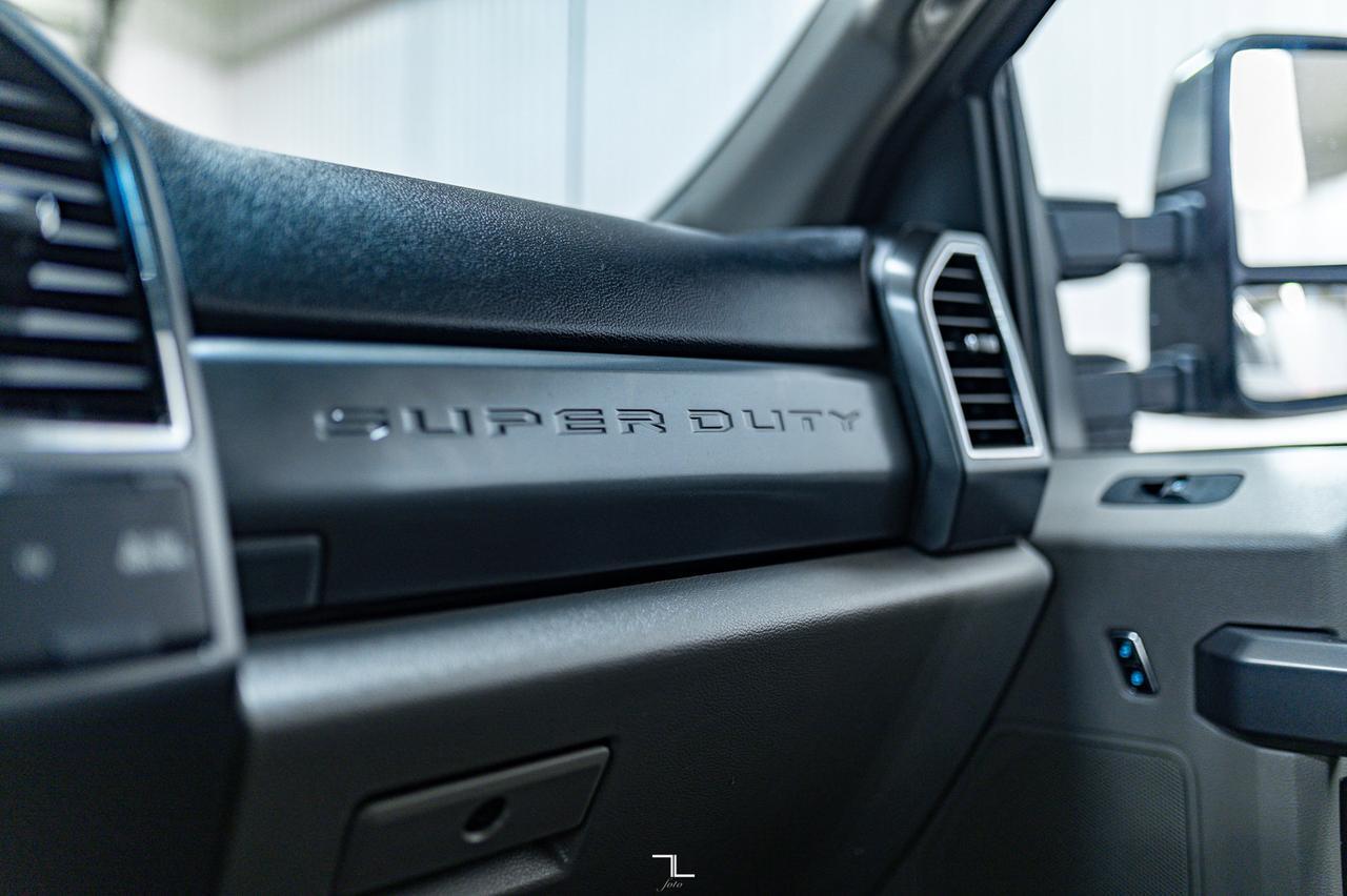 2018 Ford F-450 4x4 Crew Cab XLT FX4 Dually Diesel Nav BCam Red Deer AB