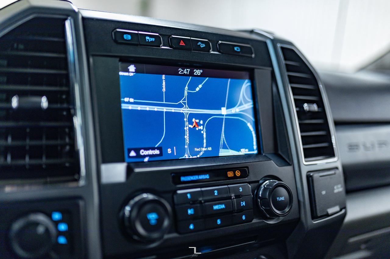 2018 Ford F-450 4x4 Crew Cab XLT FX4 Dually Diesel Nav BCam Red Deer AB