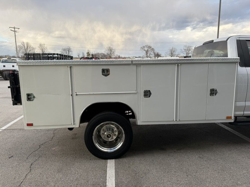 2018 Ford F-450 V10 Utility w/ Lift Gate XL Collinsville OK