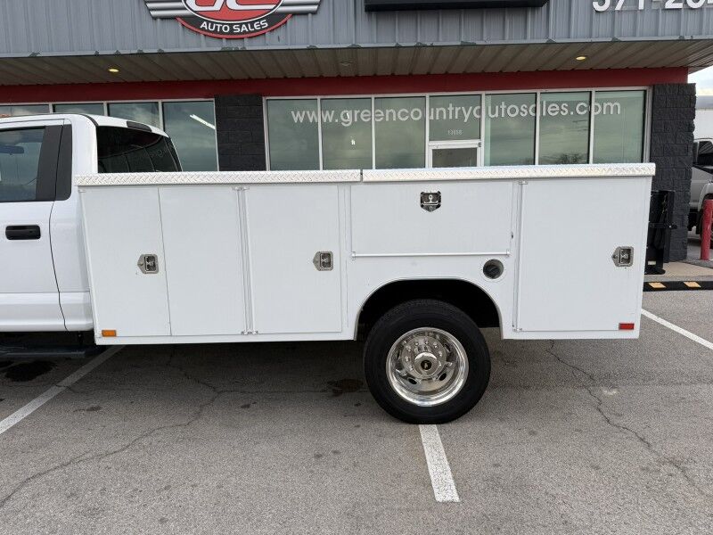 2018 Ford F-450 V10 Utility w/ Lift Gate XL Collinsville OK