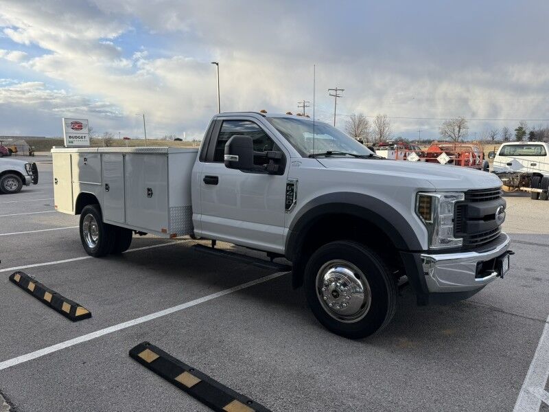 2018 Ford F-450 V10 Utility w/ Lift Gate XL Collinsville OK
