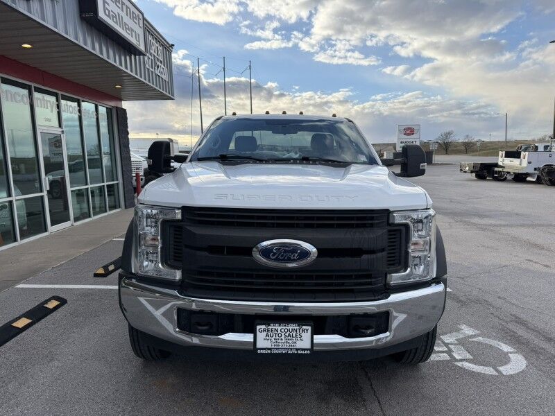 2018 Ford F-450 V10 Utility w/ Lift Gate XL Collinsville OK