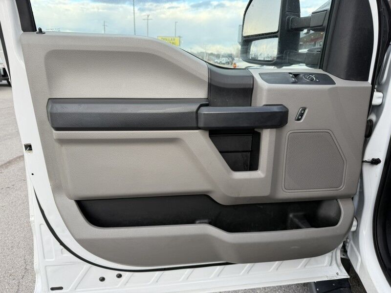 2018 Ford F-450 V10 Utility w/ Lift Gate XL Collinsville OK