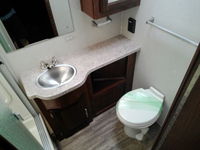 2018 Ford F-53 Motorhome Chassis 29DS Plano TX