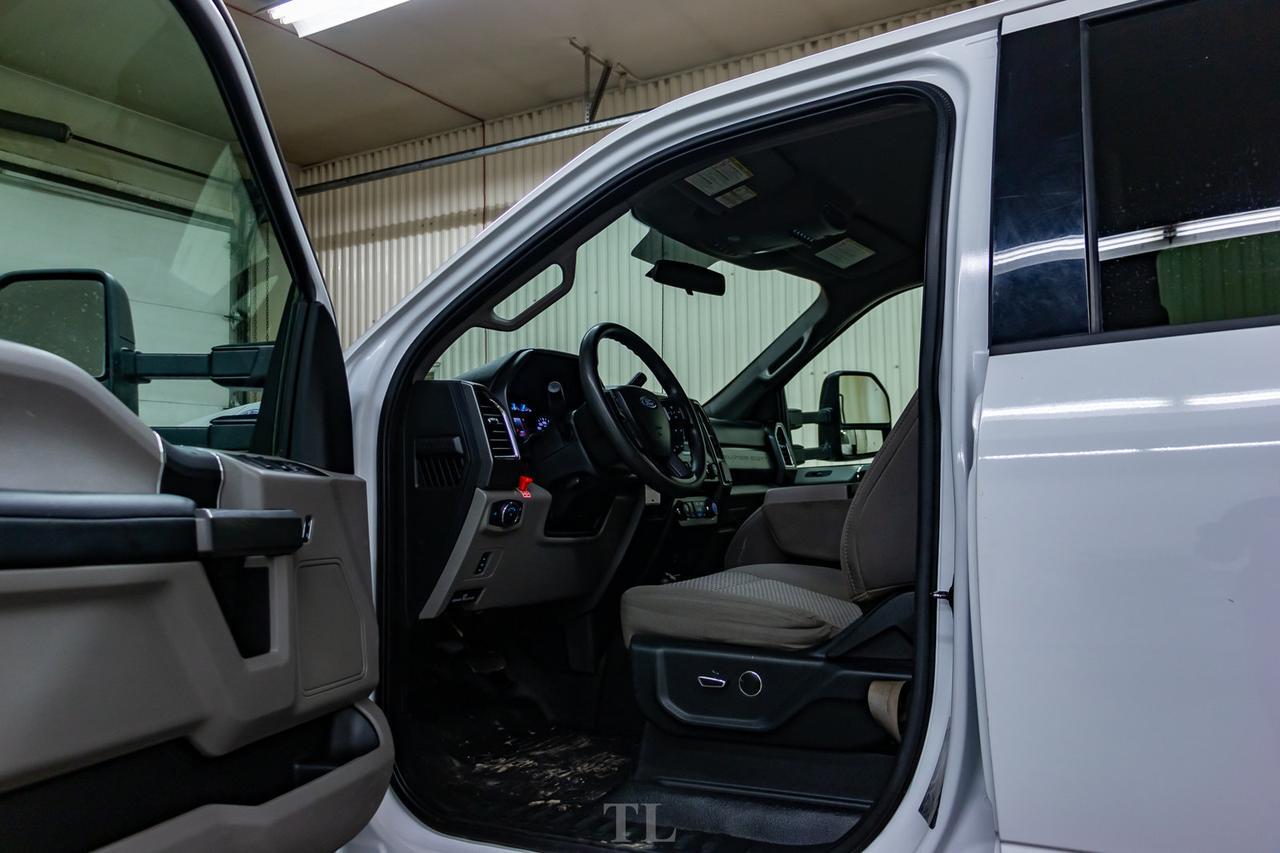 2018 Ford F-550 4x4 Crew Cab XLT Deck Diesel Red Deer AB