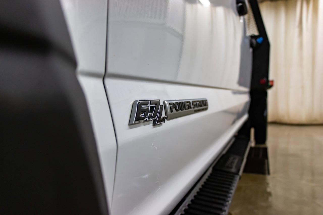 2018 Ford F-550 4x4 Crew Cab XLT Deck Diesel Red Deer AB