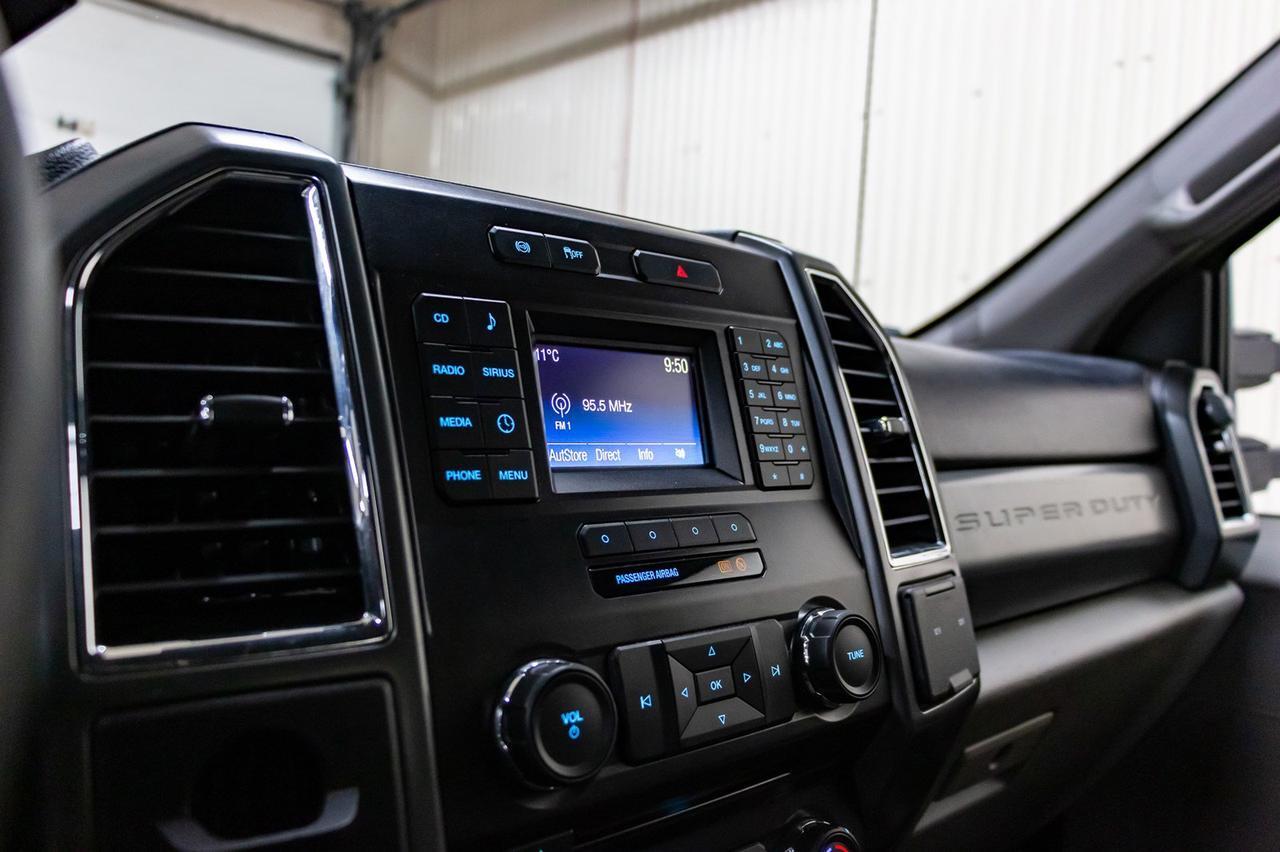 2018 Ford F-550 4x4 Crew Cab XLT Deck Diesel Red Deer AB