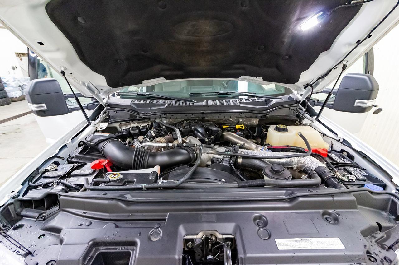 2018 Ford F-550 4x4 Crew Cab XLT Deck Diesel Red Deer AB