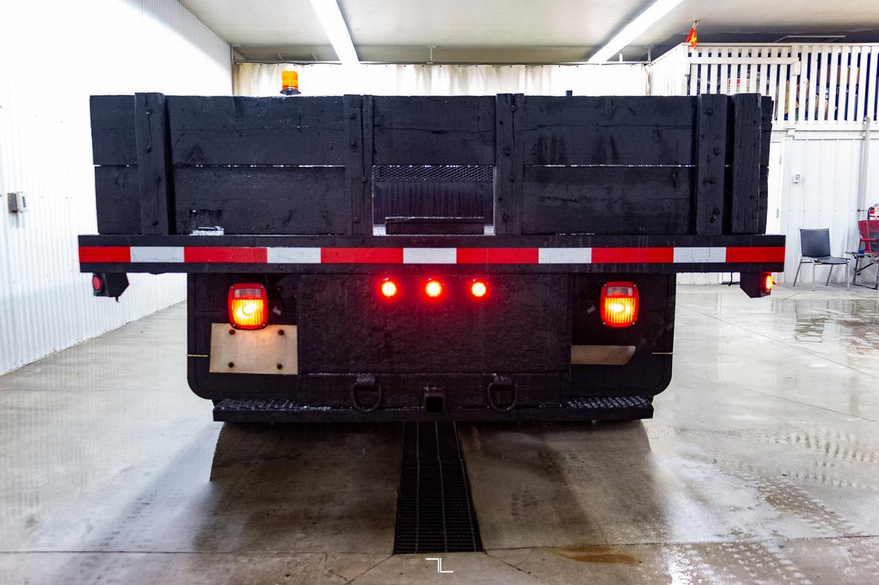 2018 Ford F-550 4x4 Crew Cab XLT Deck Red Deer AB