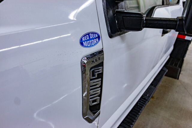 2018 Ford F-550 4x4 Crew Cab XLT Deck Red Deer AB