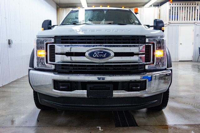2018 Ford F-550 4x4 Crew Cab XLT Deck Red Deer AB