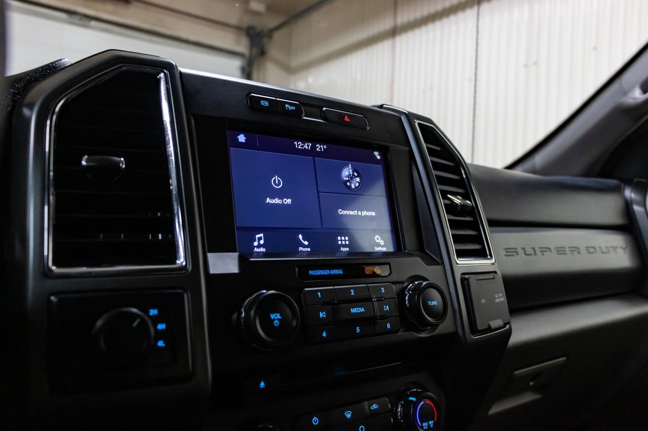 2018 Ford F-550 4x4 Crew Cab XLT Diesel Deck Red Deer AB