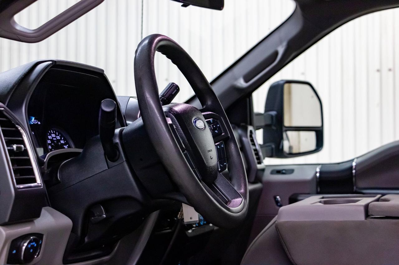 2018 Ford F-550 4x4 Crew Cab XLT Diesel Deck Red Deer AB