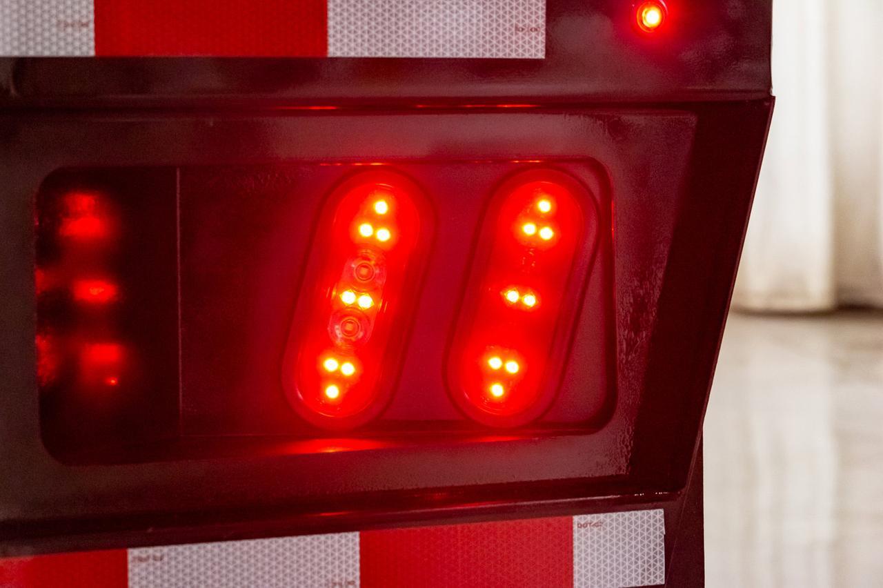 2018 Ford F-550 4x4 Crew Cab XLT Diesel Deck Red Deer AB