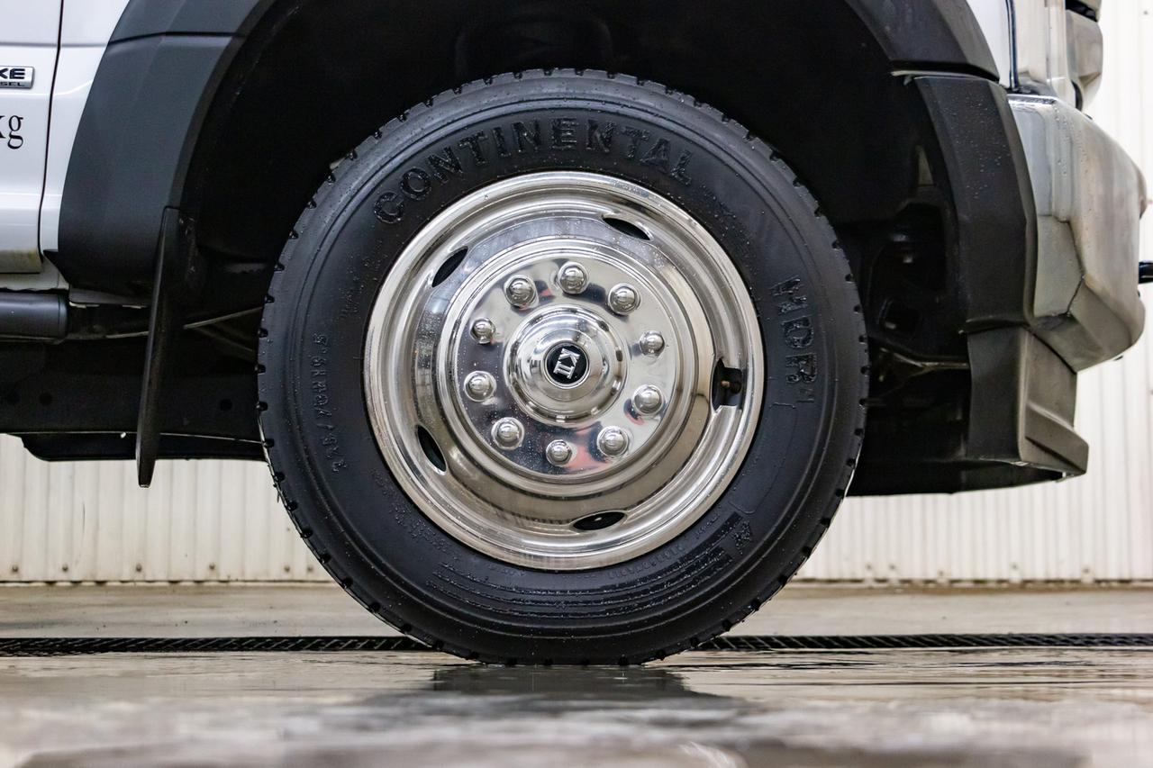 2018 Ford F-550 4x4 Crew Cab XLT Diesel Deck Red Deer AB
