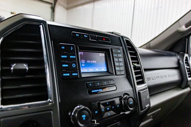 2018 Ford F-550 4x4 Crew Cab XLT Dump Box Diesel Red Deer AB