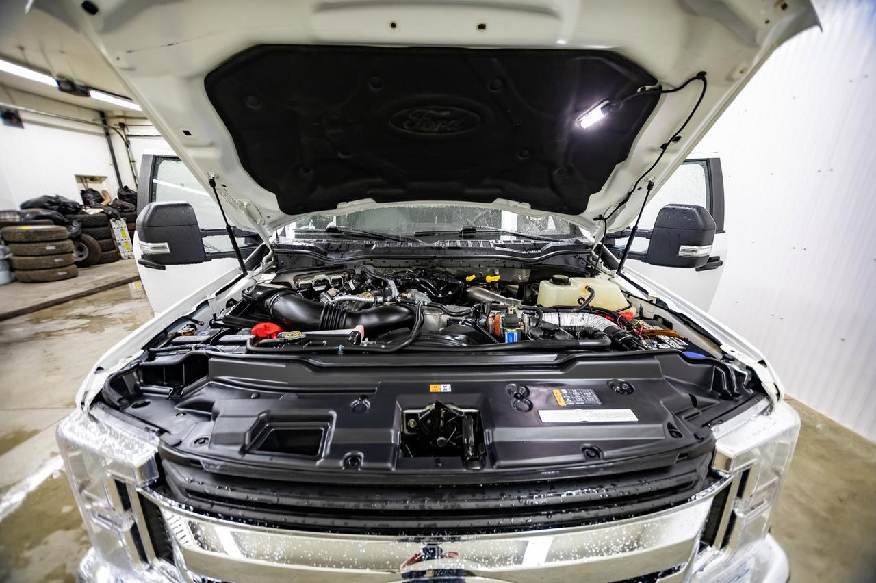 2018 Ford F-550 4x4 Reg Cab XLT Deck Diesel Red Deer AB