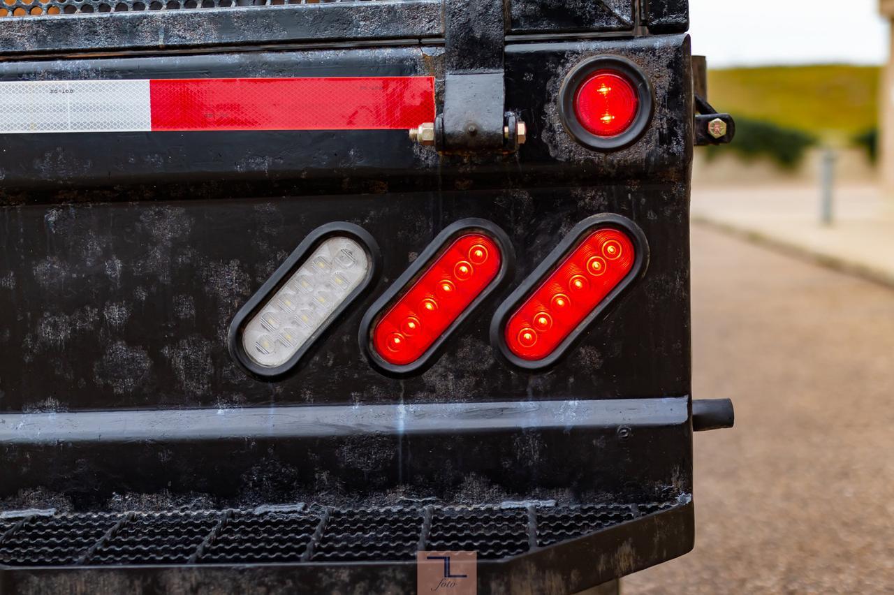 2018 Ford F-550 4x4 Super Cab XLT Picker Deck Diesel Red Deer AB